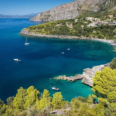 Seaside House, Maratea, Breathtaking Views Σπίτι διακοπών *